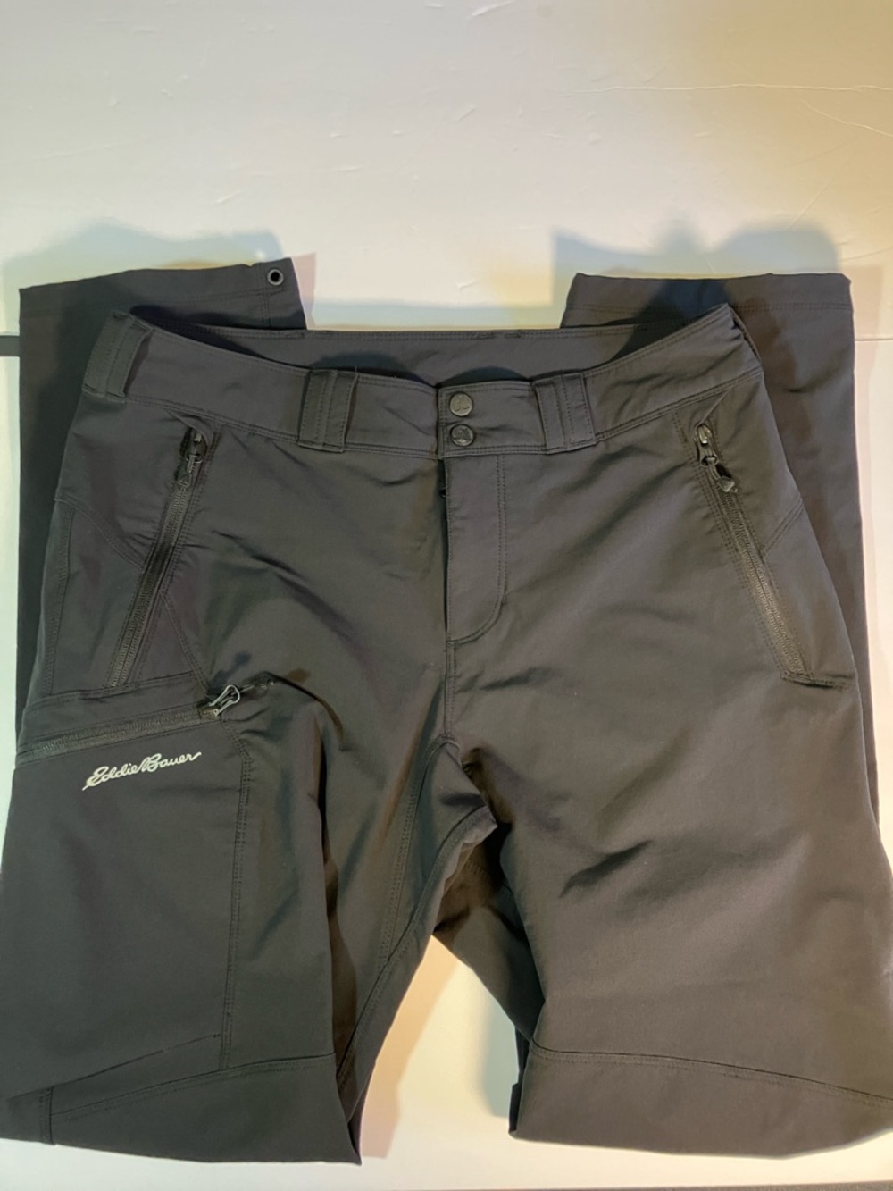 Eddie Bauer women’s First Ascent black Alpine Guide Pro pants - Picture 5 of 9
